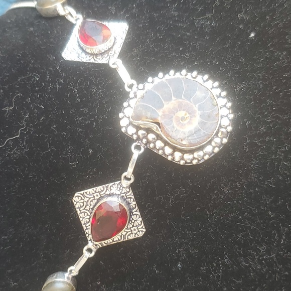 Ammonite Fossil, Labradorite and Faceted Garnet 925 Silver Necklace. - Picture 9 of 10
